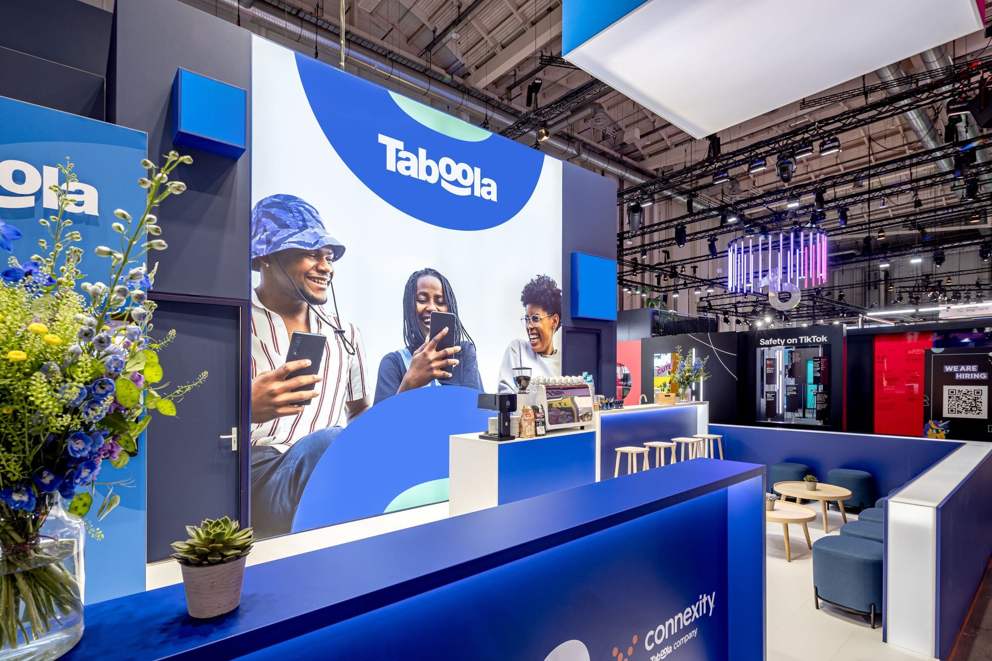 2024-05-07-Hamburg-Messestand-OMR-offenblende-TIVO-0007 (1)